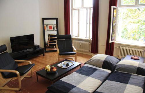 Nollendorf Apartments - 1 separate bedroom and 1 living room with sofa bed in Motzstraße - Foto 39