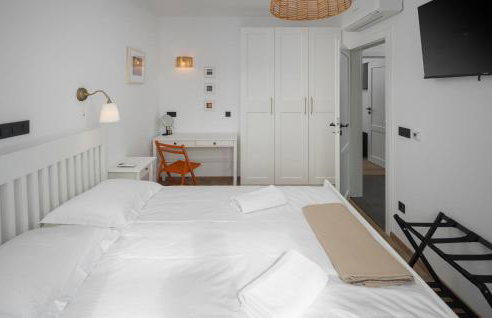 Amazing Home In Strped With Wifi - Photo 36