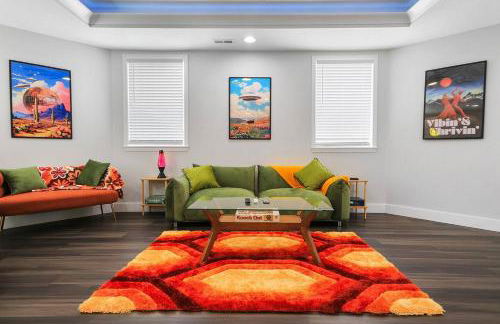 Groovy Getaway king suites, sleeps 8, dogs ok - Foto 6