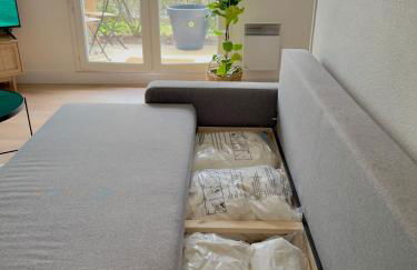 La Voulzie Appartement - Proche centre avec parking privé - Foto 6