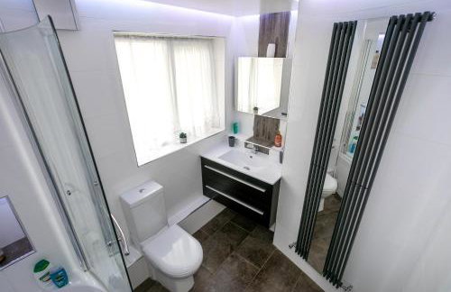 Wickersley House, Rotherham for contractors & Families, free parking, wifi - Foto 17