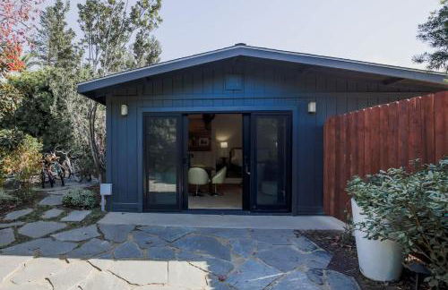 Gorgeous Eccentric Family Home with Cowboy Pool - Foto 33