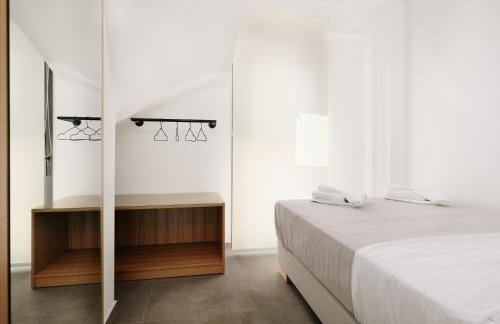 Kyan Executive Suites - Photo 15