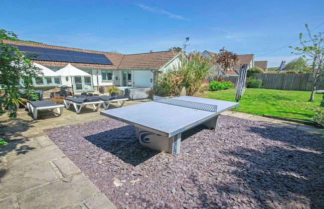 Shippenrill Croyde 6 Bedrooms, Sleeps 14, Hot Tub - Foto 11