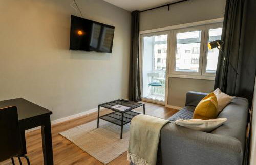 3BR Flat by Casa da Música, Central, Sleeps 6, E - Foto 19