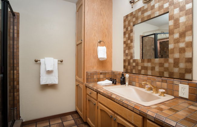 Gable by Avantstay Beautiful 3 5 Acre Oasis w Gorgeous Views Pool Hot Tub - Foto 26