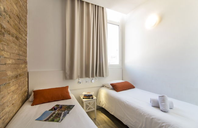 Happy People Sagrada Familia - Foto 41