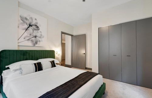 Experience Downtown Chicago at Millennium - Luxury Apartments in The Loop - Photo 28