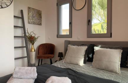 ARYVE Townhouse Rhodos mit Akropolis- und Meerblick sowie Jacuzzi und tollen Sonnenterrassen und Garten - Photo 7