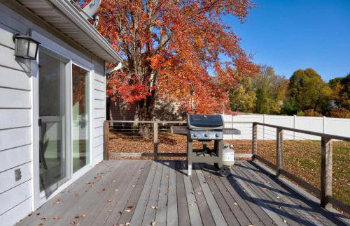 Pet-Friendly Saratoga Home with Fire Pit & Deck - Photo 14