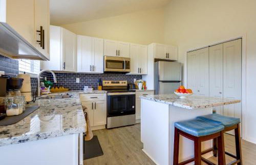 2 Mi to Town Bright Home with Deck in McDonough! - Foto 8