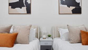 3BR Luxury w Rooftop Views - Foto 5