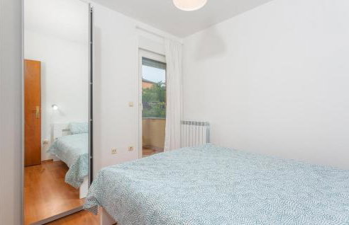 Awesome Apartment In Cernik With Wifi - Foto 10