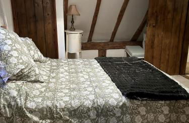 Beautiful Cottage opposite Hedingham Castle! - Photo 15