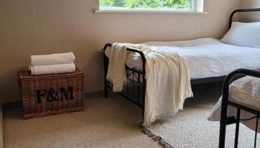 Outrake Cottage - Photo 3