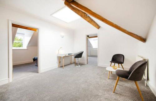 Clifton Spacious 3 Bed Apt & Parking - Simplycheckin - Foto 19