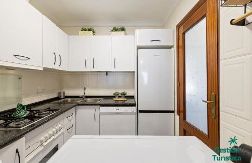 Coqueto apartamento céntrico con terraza y parking - Foto 17