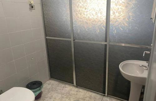 Linda Casa para grupo/ 1km da Expo SP /500m metrô - Foto 17