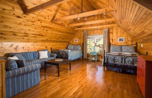 Mountain Retreat with Hot Tub, Game Room and Views - Foto 46