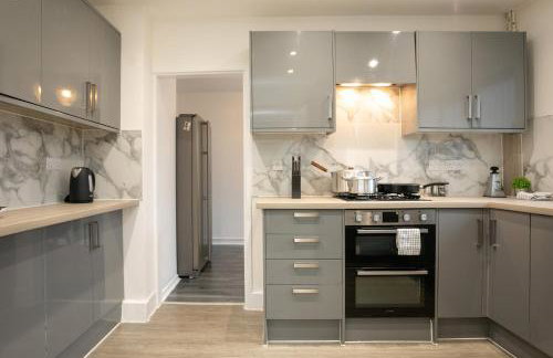 Nottingham Top Serviced Home - Chayil Experts - Foto 1