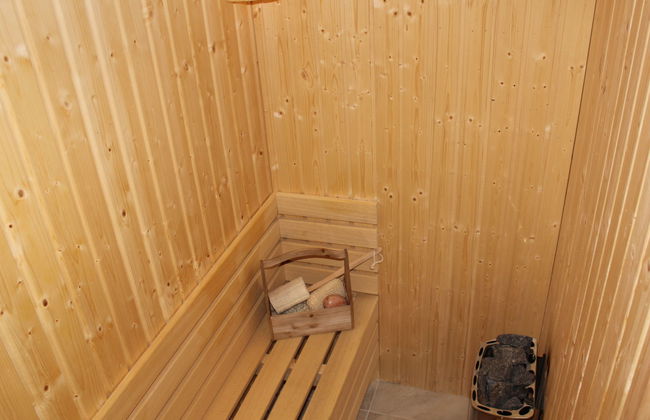 2 bedroom House in Bemelen with swimming pool and garden - Photo 3