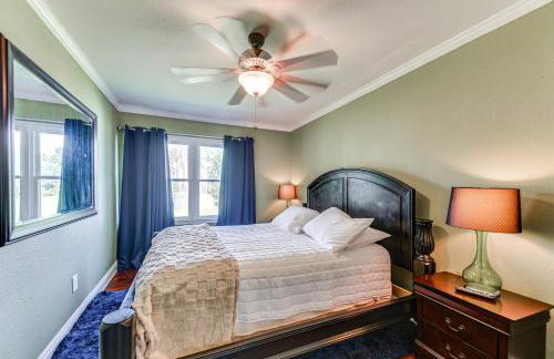 Luxe Lakefront Portsmouth Home: Fish, Swim & Play! - Foto 15
