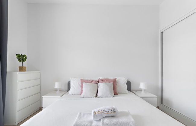 WelHome - Stylish Studio with Park Views in Regent House 2 - Photo 4