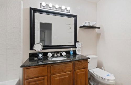 Heated Pool PoolTable HotTub Sleeps 16 Renovated - Foto 37