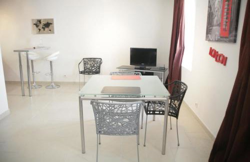 Le Vieux Port Apartments - Photo 46