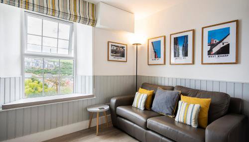 Seafarers - Coastguard Cottage with sea views, garden and parking - Foto 5