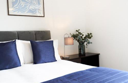 ShortstayMK Vizion apartments, with free superfast wi-fi, parking - Foto 30