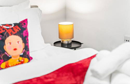 2 Cosy Bedroom Sleeps 6 02 Arena Perfect for Contractors Families and Groups - Photo 17