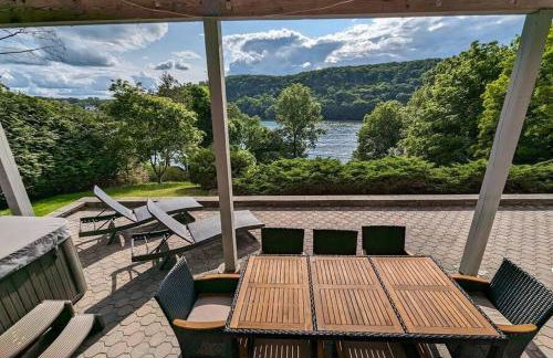 Candlewood Lake -Family Getaway, Lakefront 3775 sqft Home - Foto 38
