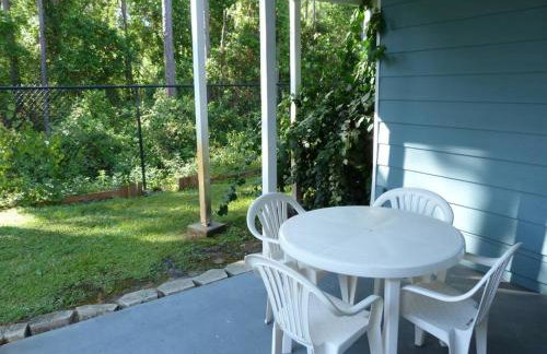 LOVE AT FIRST SIGHT! NEW Disney Home, Sleeps 6, Pool, Patio, NO Steps, LOW Rates! - Foto 72