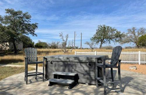Hill Country Cabin with hot tub and dog friendly - Foto 49