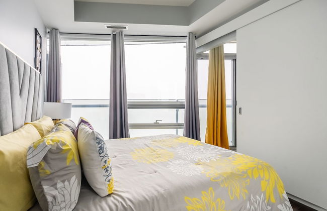 Maple Leaf Square - Photo 17