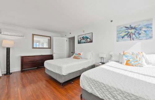 Honu Hale Penthouse 2 BDR Ocean View Waikiki - Photo 35