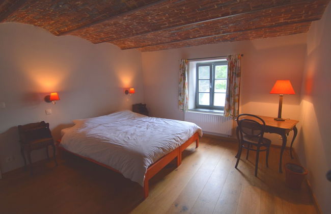 Gite With Swimming Pool Situated in Wonderful Castle Grounds in Gesves - Foto 16