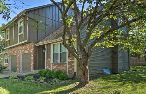 Modern Townhome with Fireplace Near Stoll Park - Foto 26