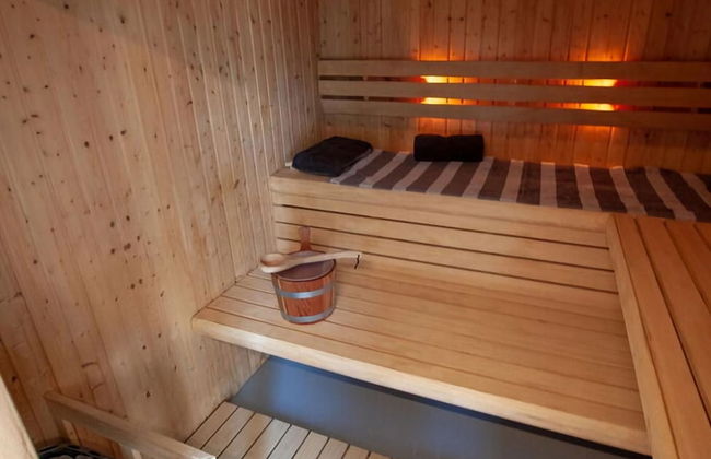 Villa With Swimming Pool in Erembodegem - Photo 45