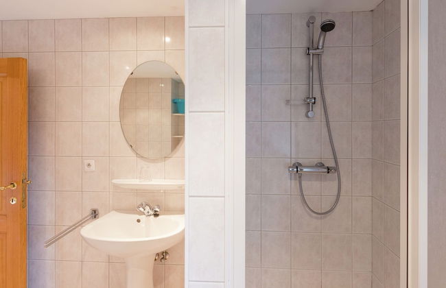 Holiday Home with Sauna, Garden, Terrace, BBQ & Fireplace - Photo 23