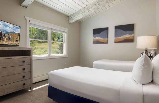 Top of the Village - Foto 77