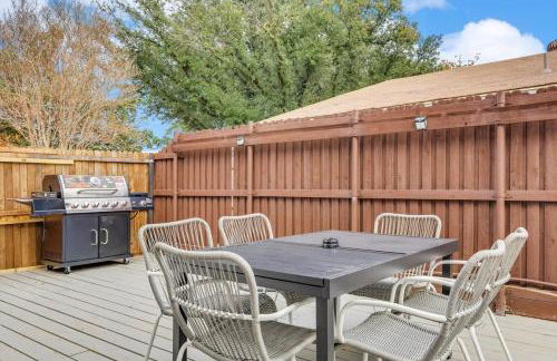 Luxurious 5BR 2BA Holiday Home with Pool, Grill, Sauna & Game Room - Foto 43