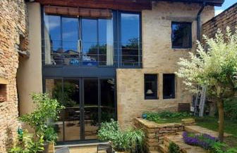 Maison romane avec jardin dans le centre de CLUNY - Foto 1