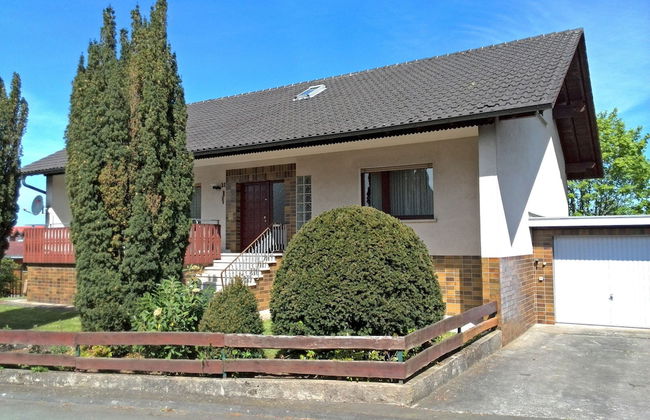 Holiday Home in Hesse with Infrared Sauna near Sauerland - Foto 1