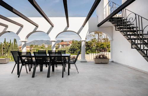 Villa With Jacuzzi and Panoramic Views in Prestigious El Rosario, Marbella - Foto 4