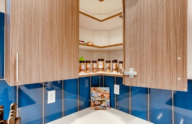 Elegant Townhome Near Old Town, Breweries and River! - Foto 31