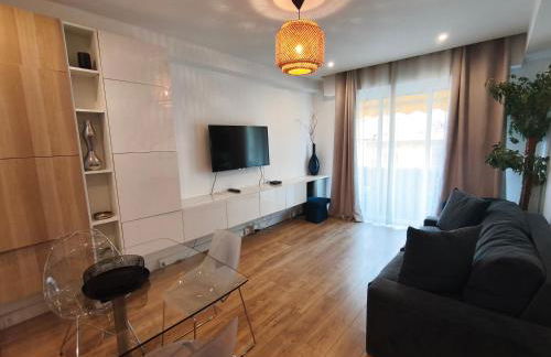 LE MIOLLIS - CENTRAL et CONFORT - WIFI- prés tansports en commun et commerces - Foto 4