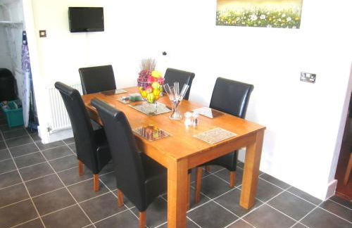 Arden Hill Farmhouse - Hot Tub, Snooker Table, Sleeps 16 - Foto 17