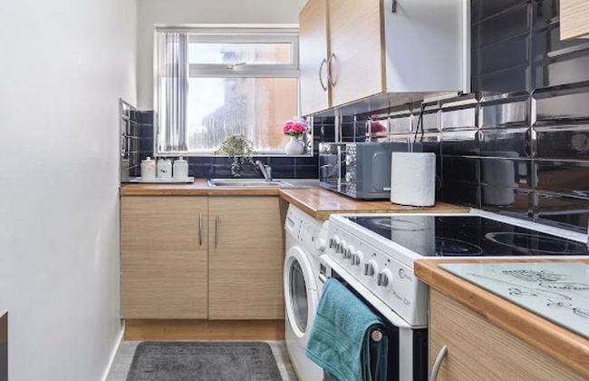 1 Bedroom Apartment Sleeps 4, Free Parking, Tv - Foto 7